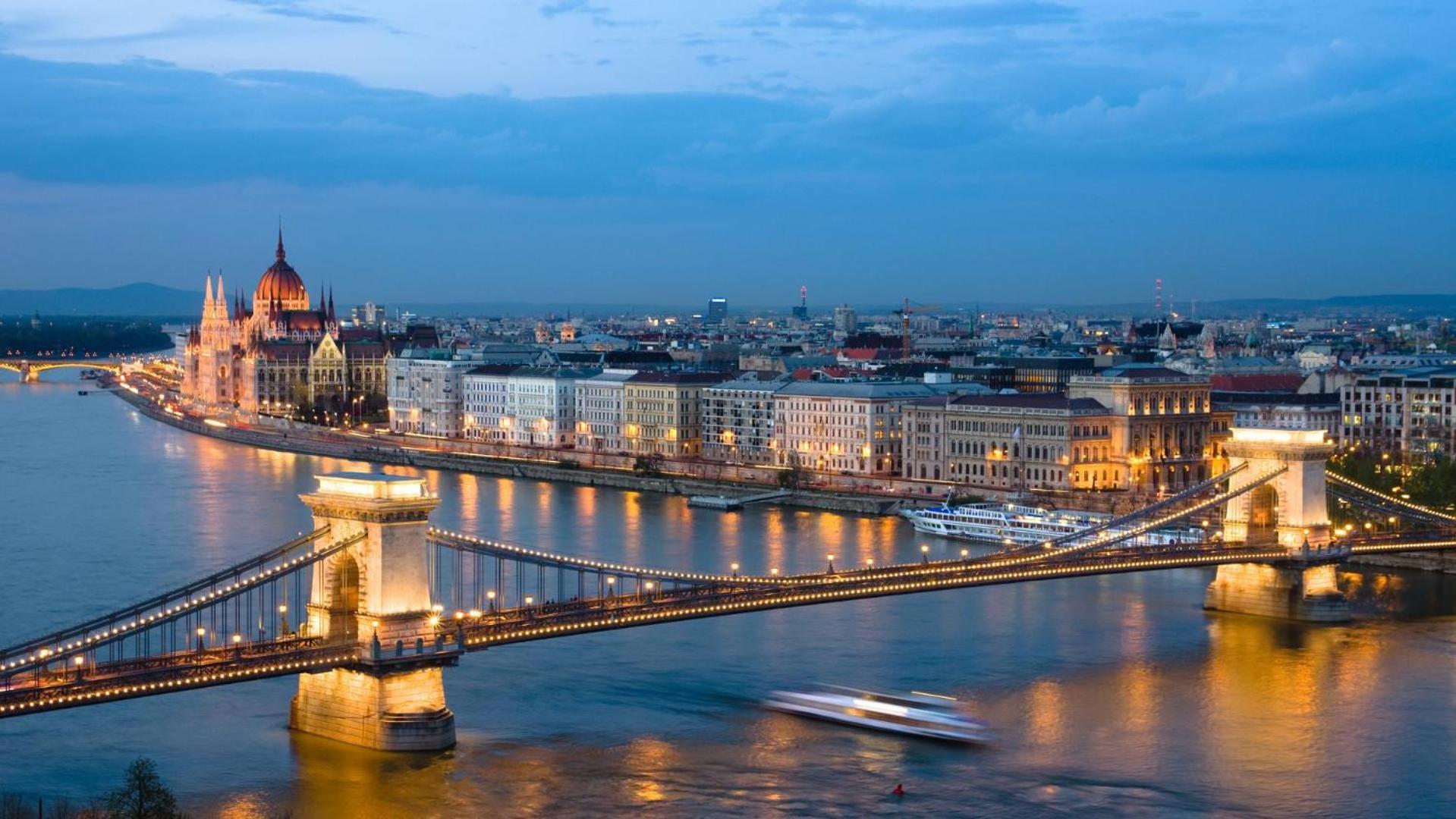 Little Americas Westend Residence Apartments Budapest Esterno foto