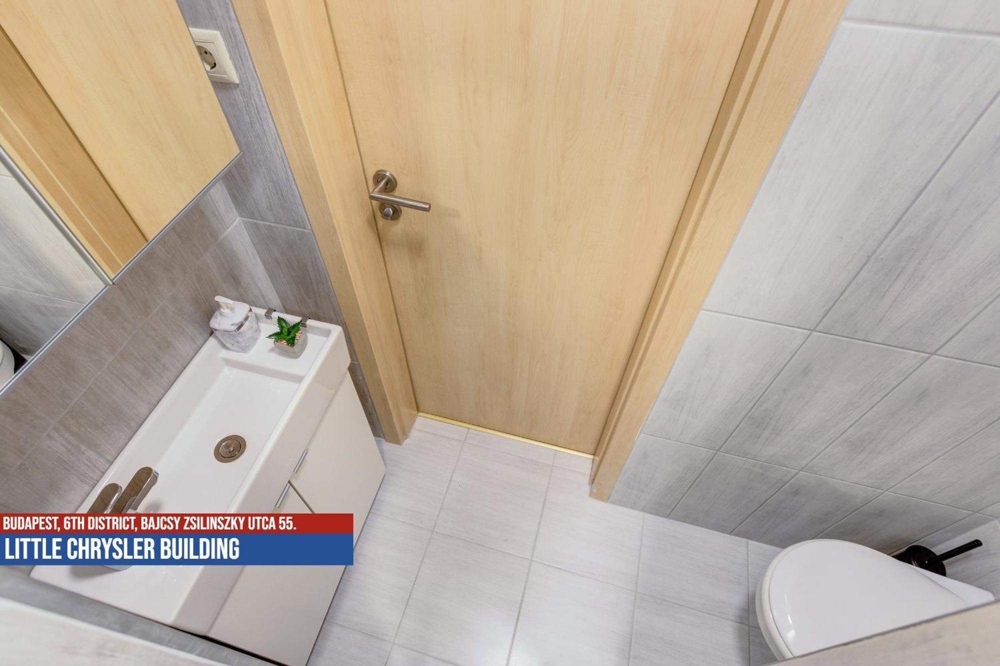 Little Americas Westend Residence Apartments Budapest Esterno foto